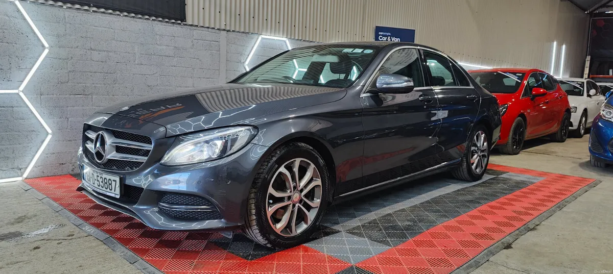 2015 Mercedes-Benz C-Class BLUETEC - Image 4