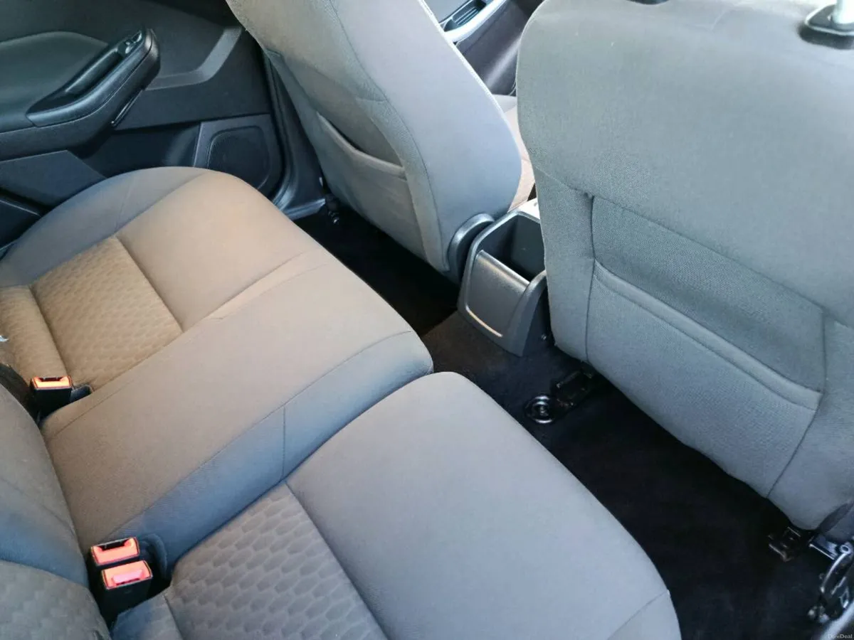 2014 FORD FOCUS SALOON 1.6 TDI NCT 8/26 TAX 1/27 - Image 3