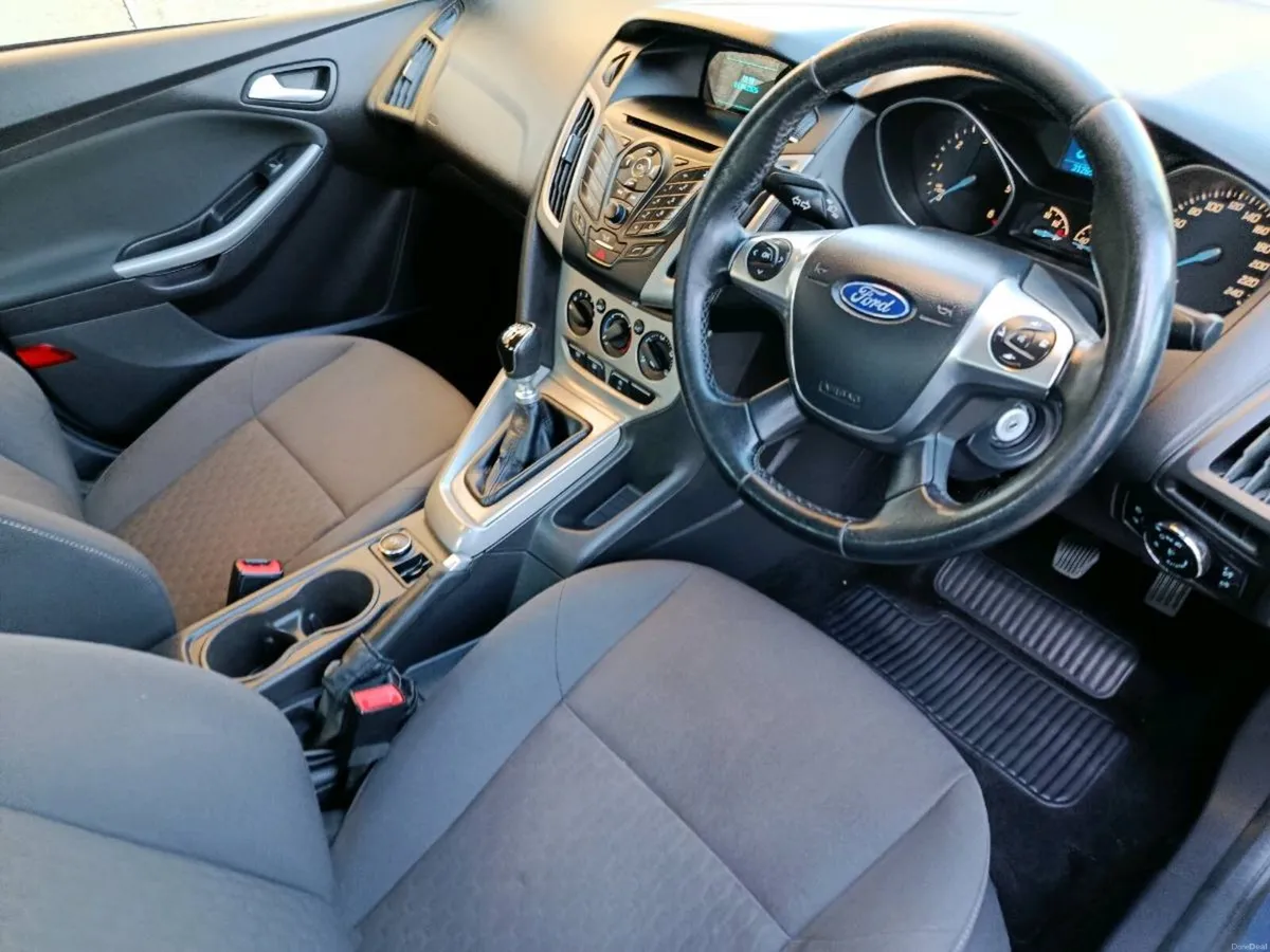 2014 FORD FOCUS SALOON 1.6 TDI NCT 8/26 TAX 1/27 - Image 4