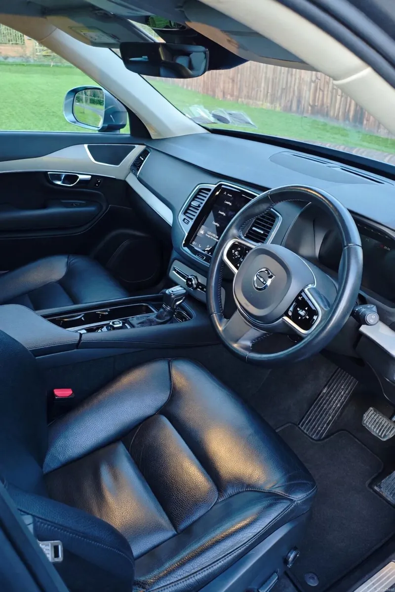 Volvo XC90 2020 - Image 1