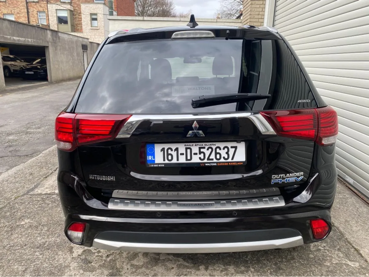 Mitsubishi Outlander 2.0 GX3H PHEV @ Waltons Garag - Image 4