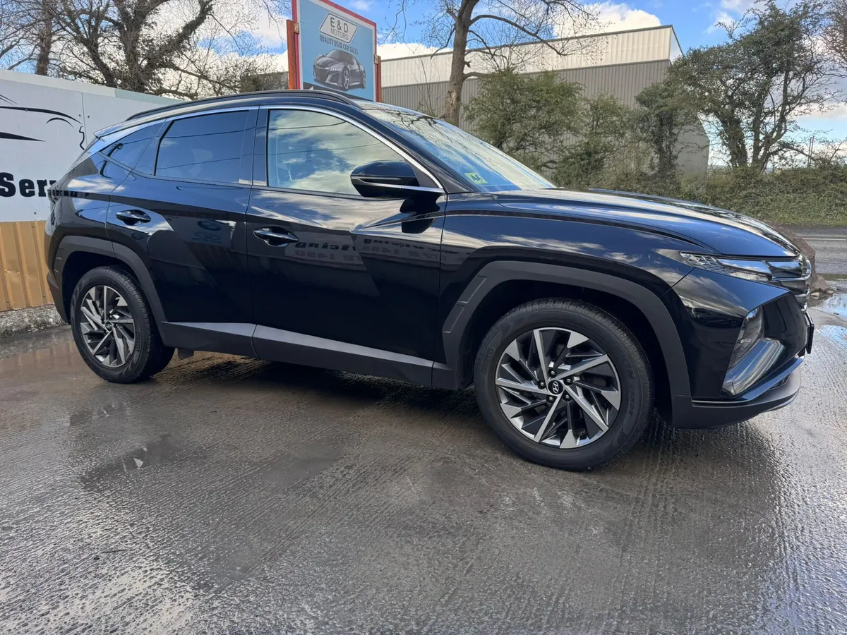 211 Hyundai Tucson 1.6D EXECUTIVE PLUS - Image 2