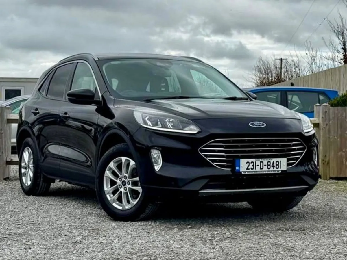 Ford Kuga Titanium 2.5phev225 S6.2 CT 4D - Image 2