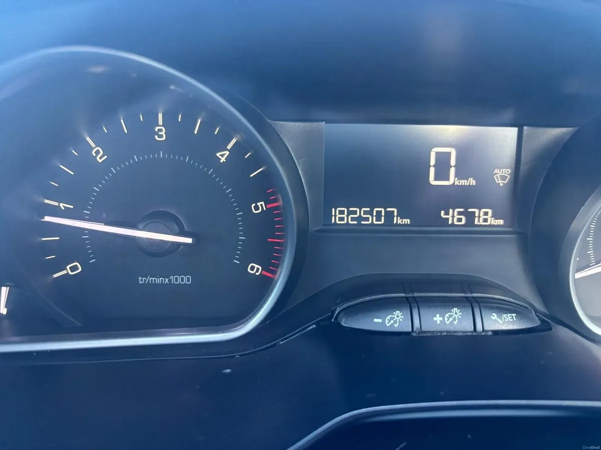 172 Low miles Peugeot 2008 , service history - Image 2