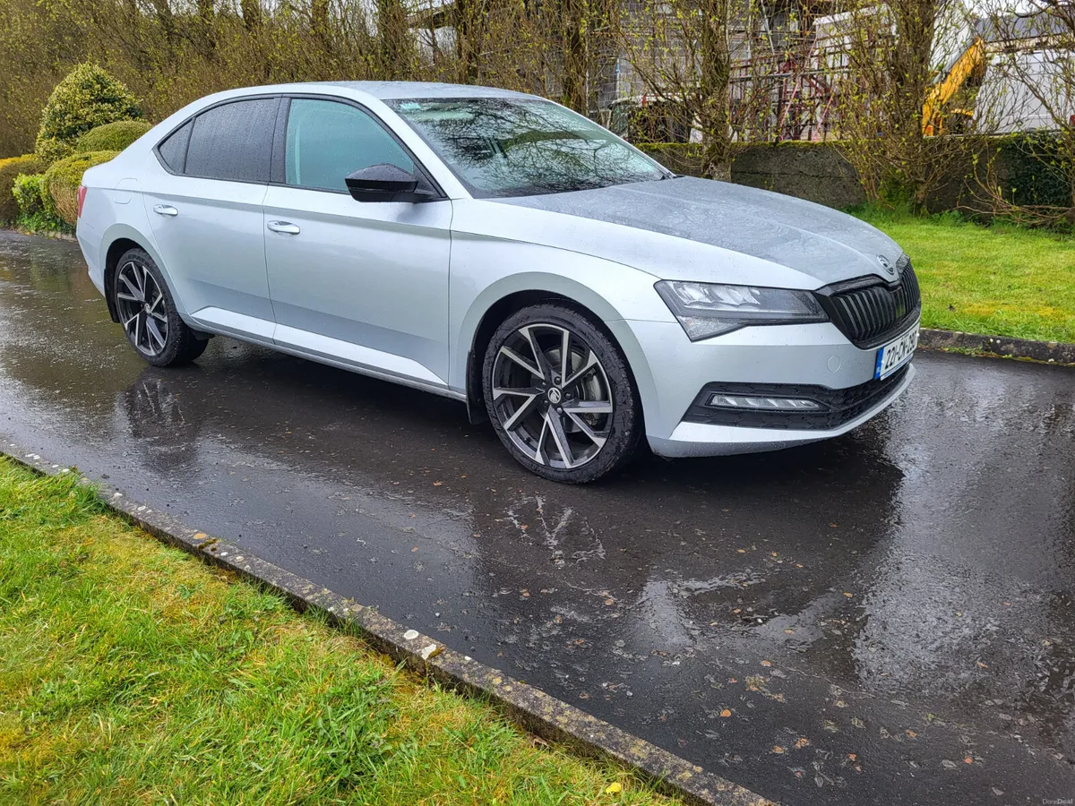 2022  Skoda Superb  2.0L DSG . AMBITION - Image 1