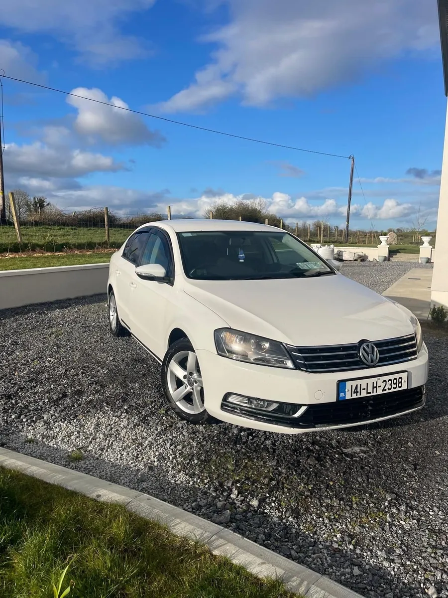 Volkswagen Passat 2014 - Image 3