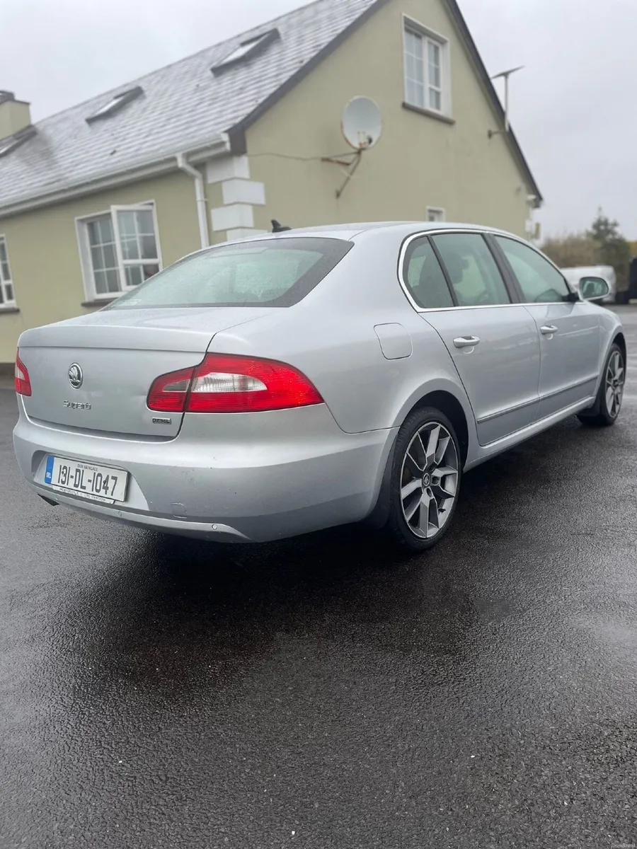 Skoda Superb 2013 1.6 TDI - Image 2