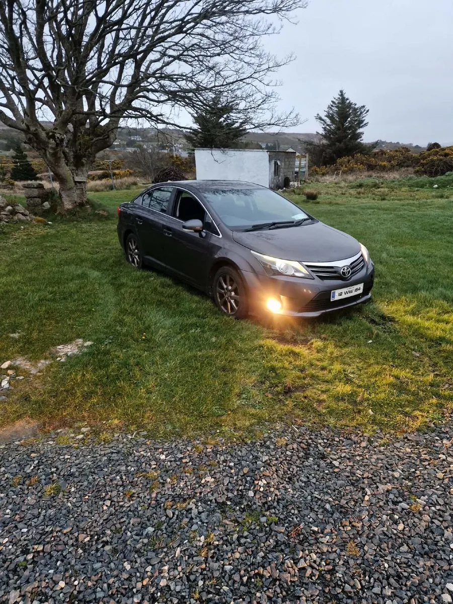 Toyota Avensis 2012 - Image 1