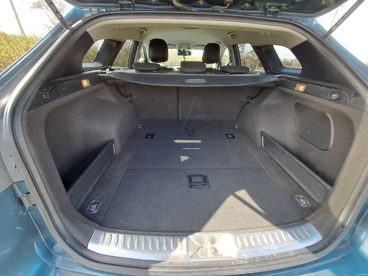 Hyundai i40 2013 - Image 2