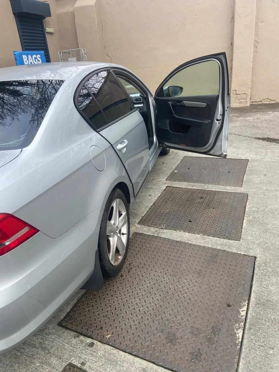 Passat 2013 1.6 tdi FRESH NCT - Image 3