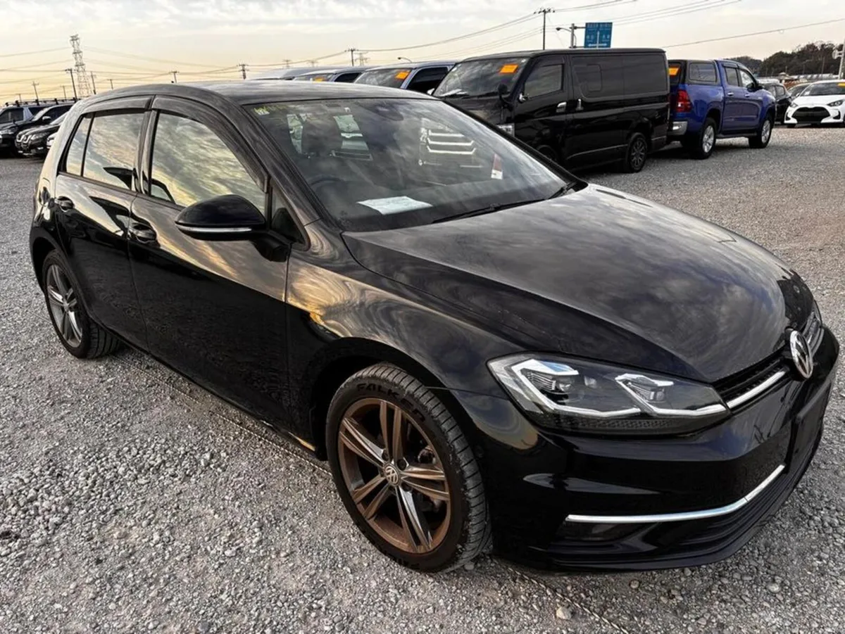 Volkswagen Golf 192 2.0 TDI Highline Meister Leath - Image 1