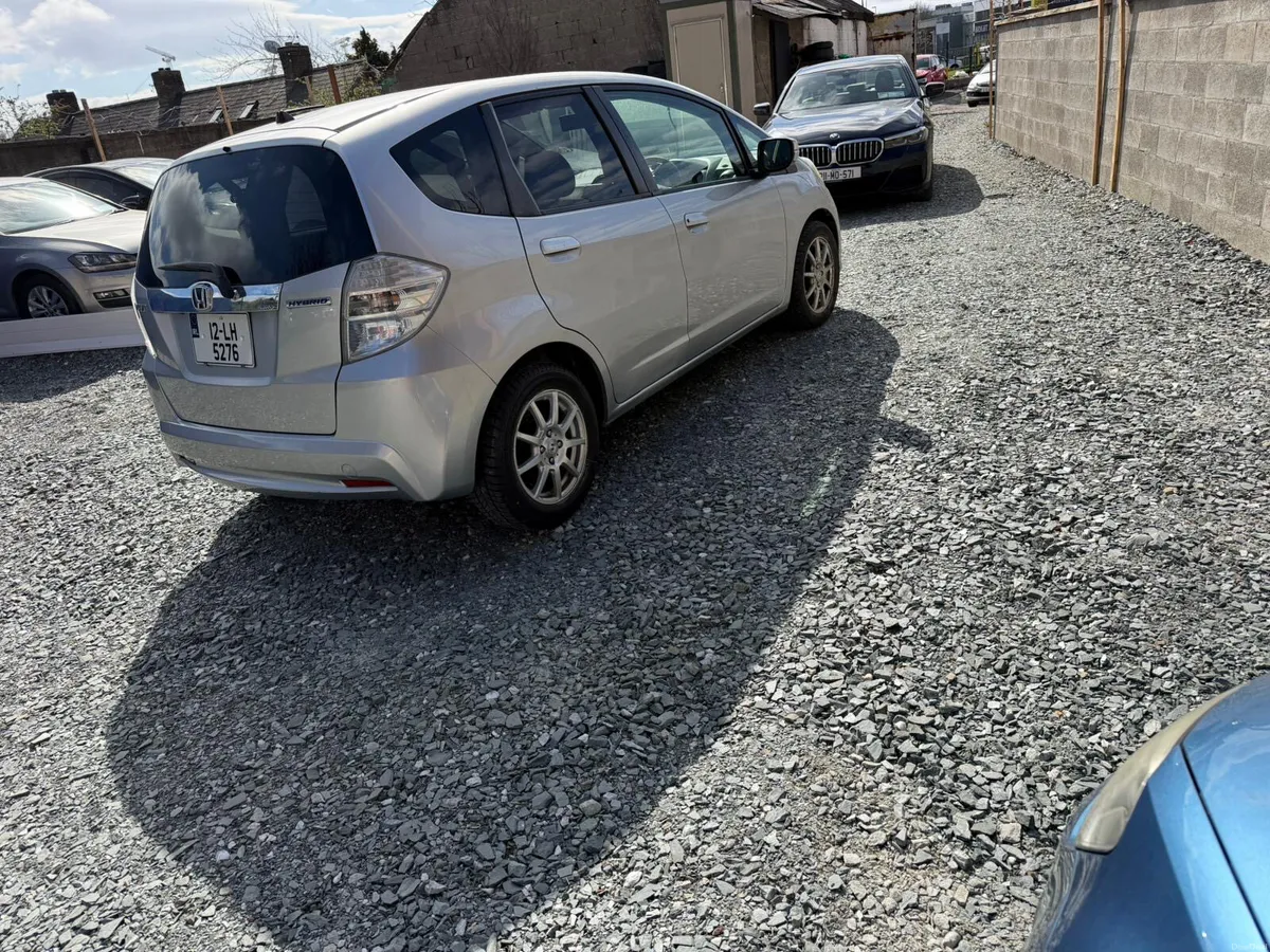 Honda Fit 2012 - Image 2