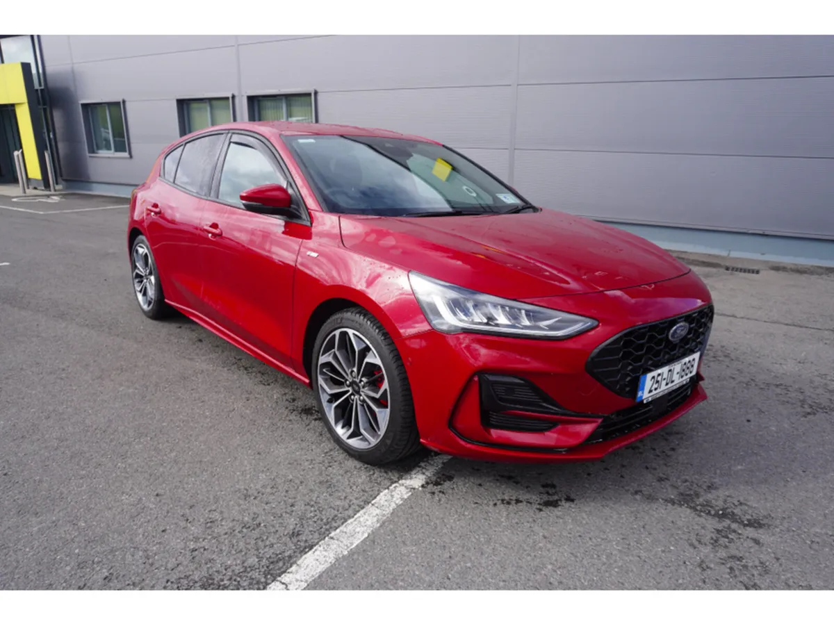 Ford Focus ST-LINE X 1.5L ECOBLUE 1 - Image 5