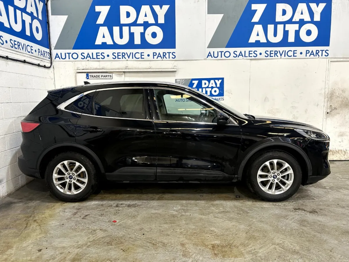 Ford Kuga TITANIUM 5DR 1.5 TD 120 S6.2 M6 F - Image 3
