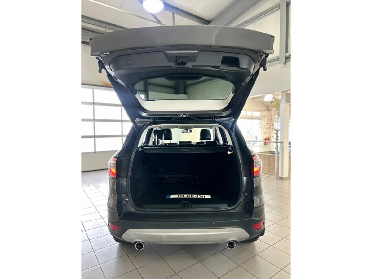 Ford Kuga TITANIUM 1.5 TDCI 120PS F FWD 4DR - Image 4