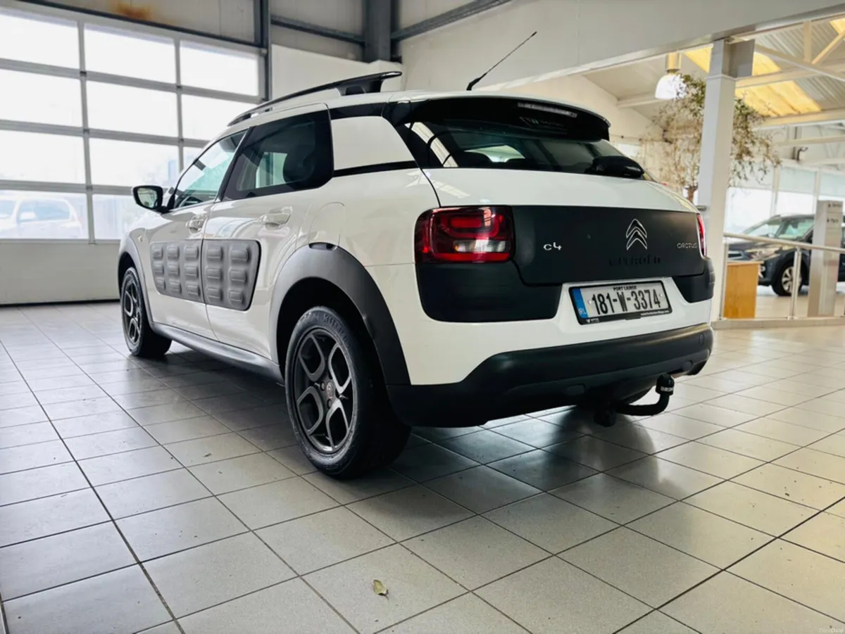 Citroen C4 Cactus 1.6BHDI FEEL 100PS 5 5DR - Image 3
