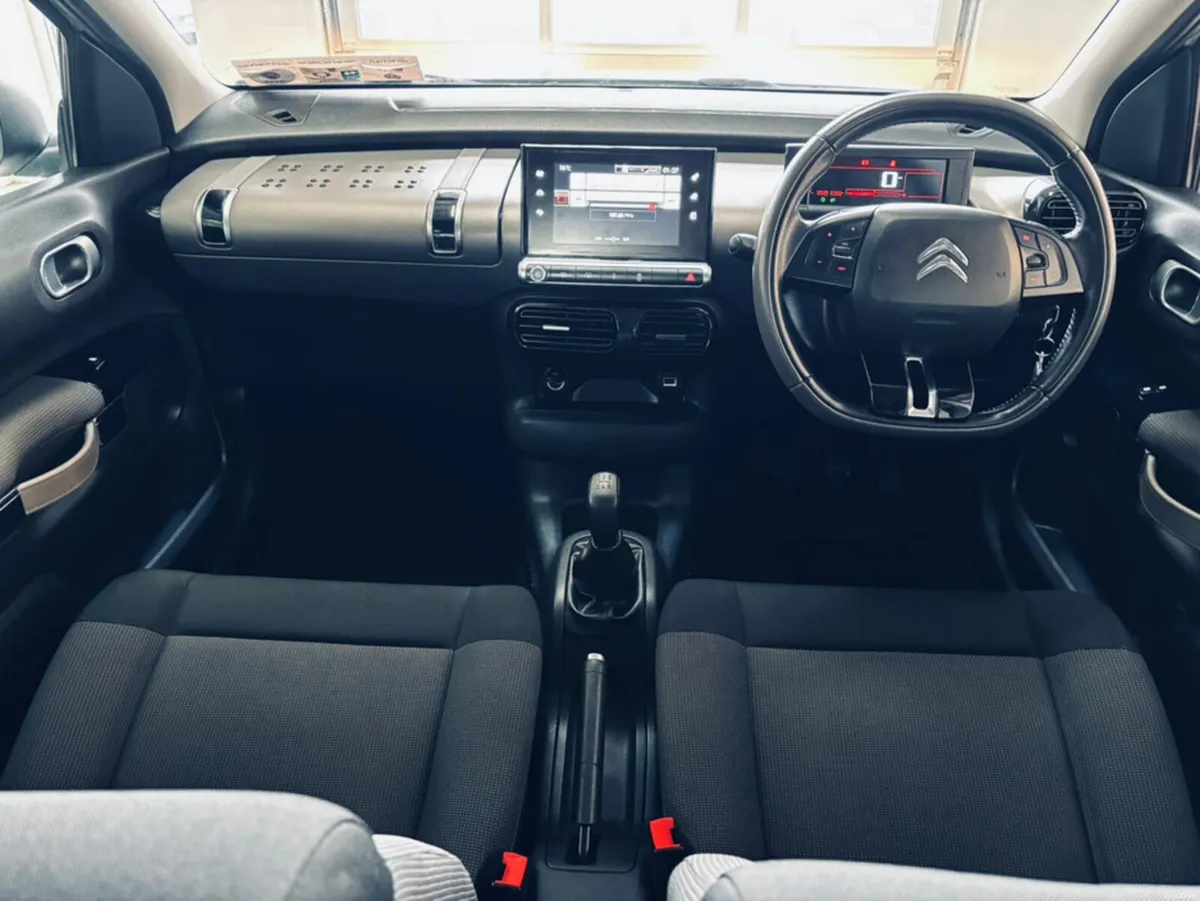 Citroen C4 Cactus 1.6BHDI FEEL 100PS 5 5DR - Image 4