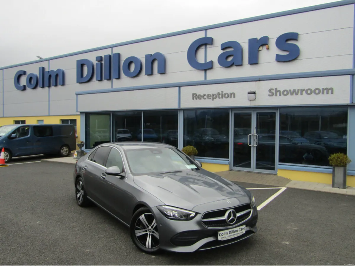 Mercedes-Benz C-Class C 200 D AUTO 4DR - Image 1