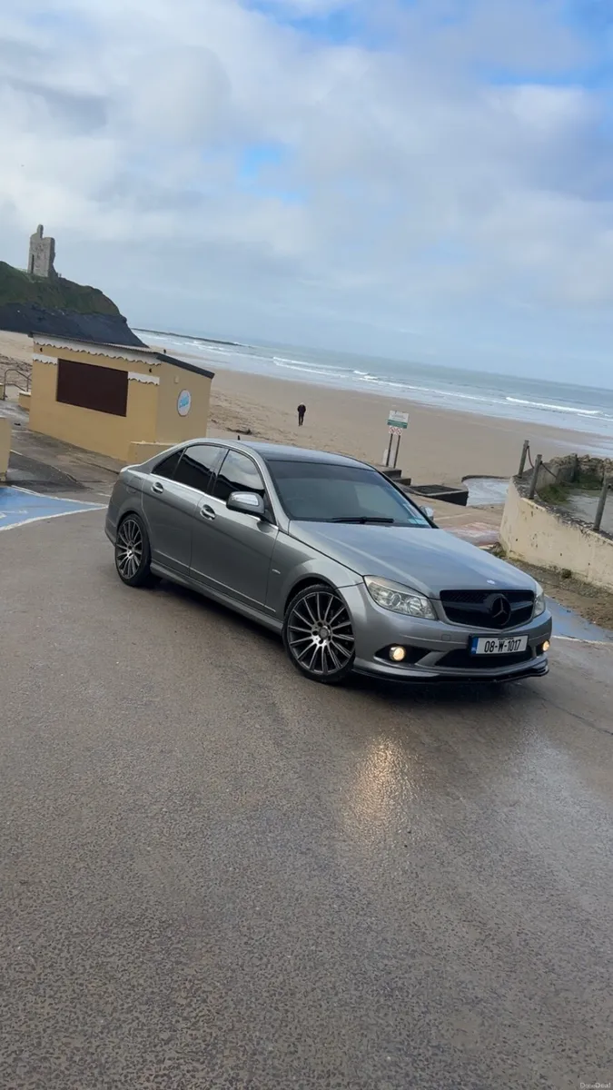 Mercedes Benz C180 - Image 2