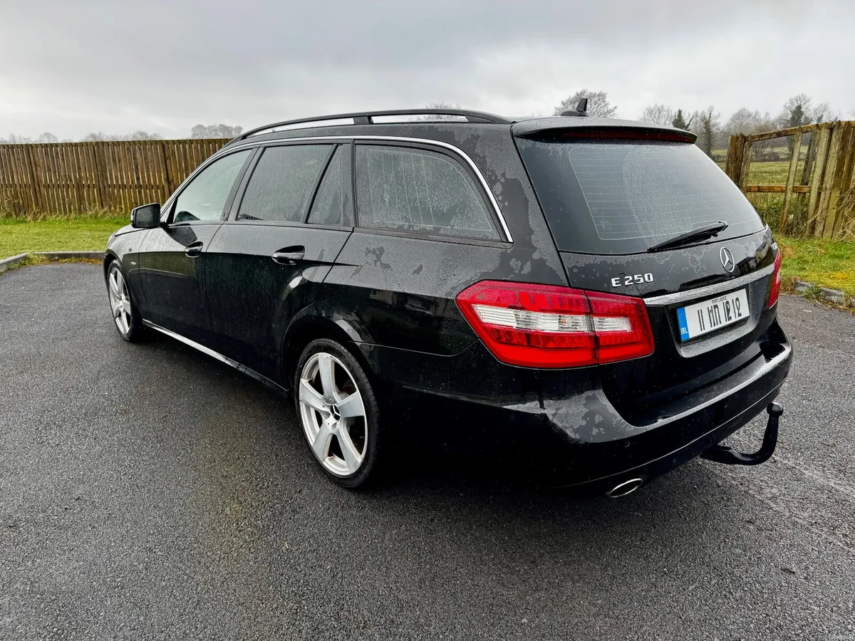 Mercedes E250 2.1CDI Automatic 2011 *New NCT* - Image 4