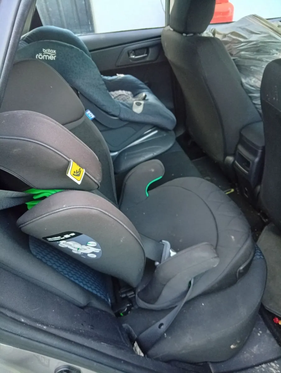 Toyota Auris 2014 - Image 3