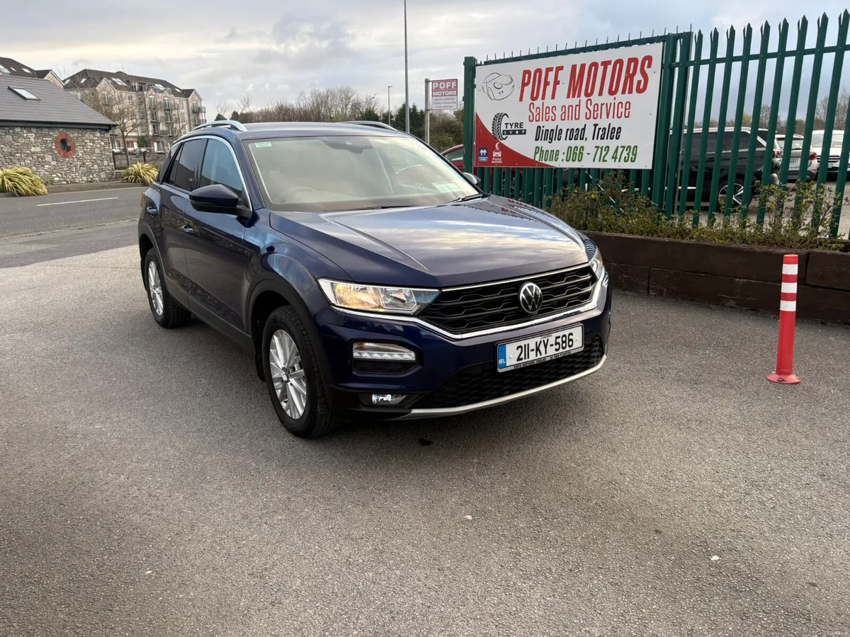 Volkswagen T-Roc 2021 - Image 1