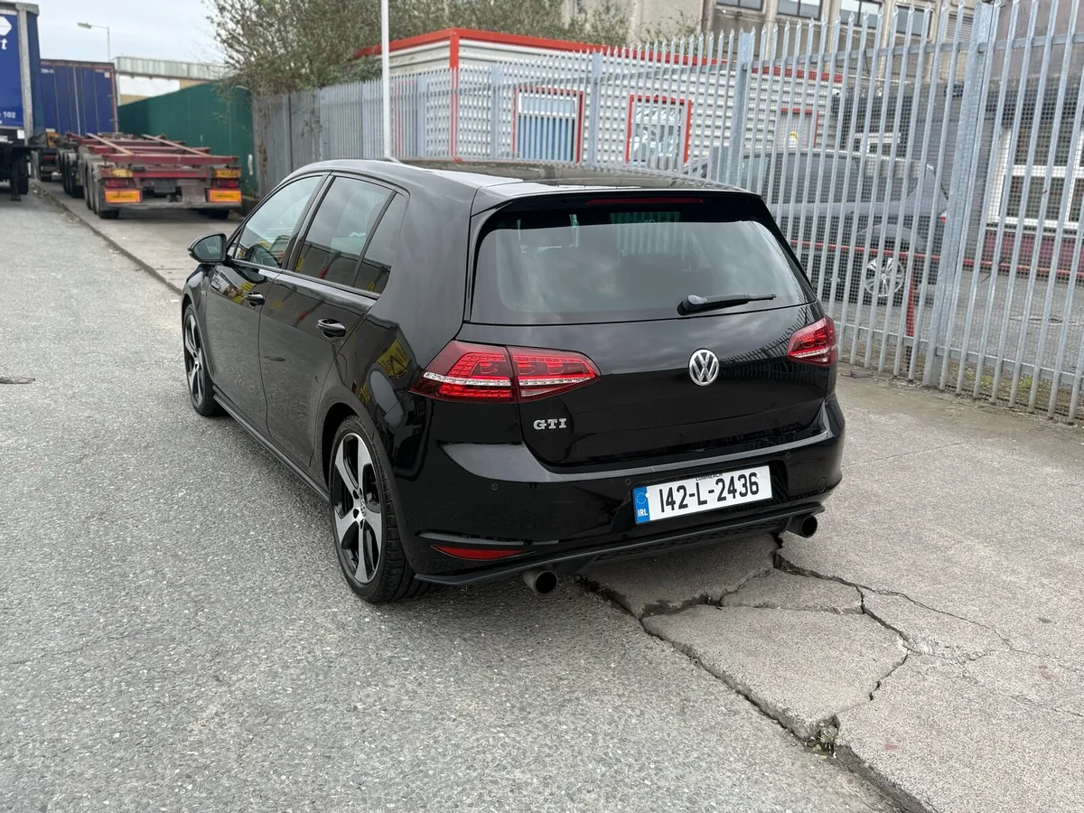 2014 VOLKSWAGEN GTI DSG - Image 4