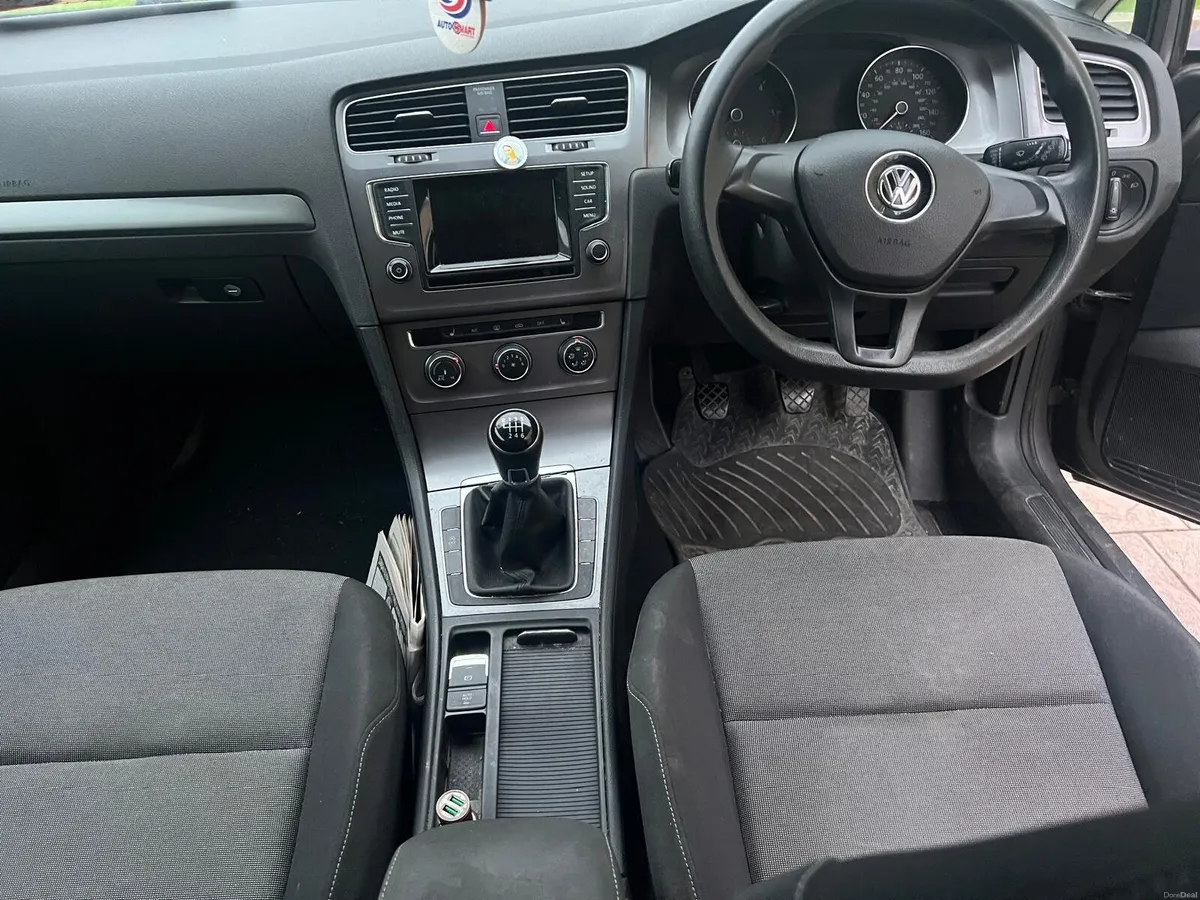 Volkswagen Golf Car - Image 4