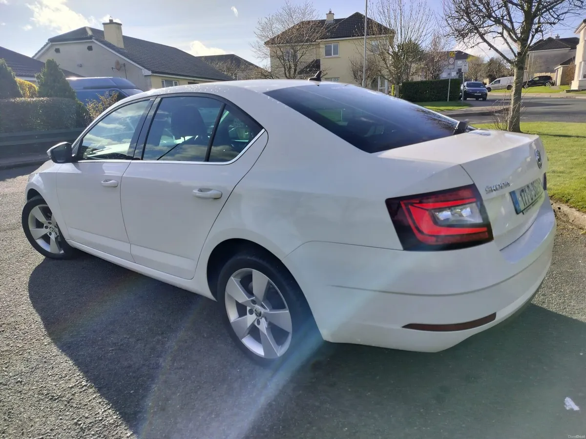 2017 SKODA OCTAVIA 2.0TDI 150BHP NCT 3/27 TAX 7/26 - Image 4