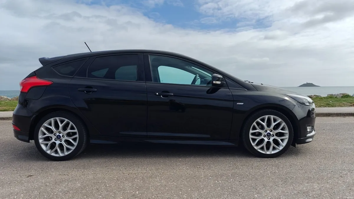 Ford Focus ST Line - Image 1