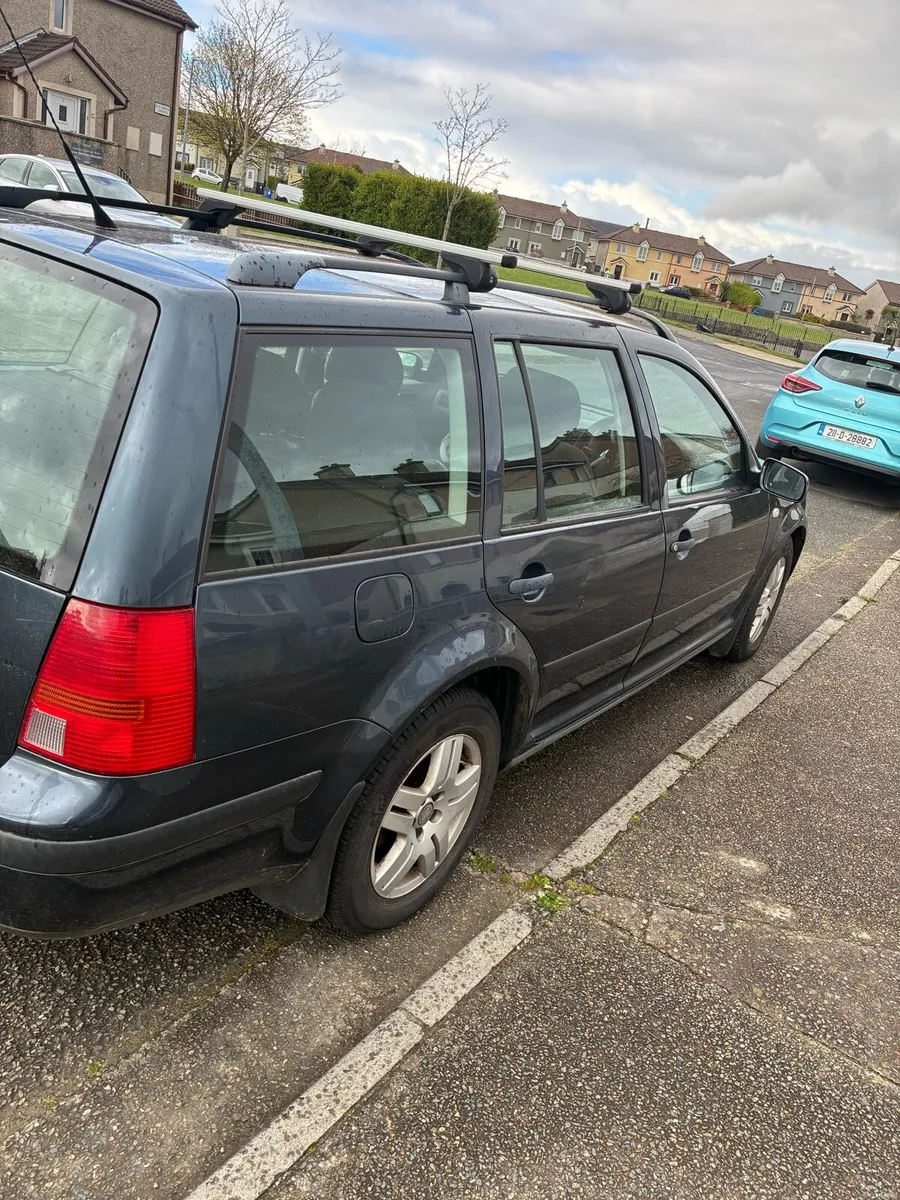 Volkswagen Golf - Image 4