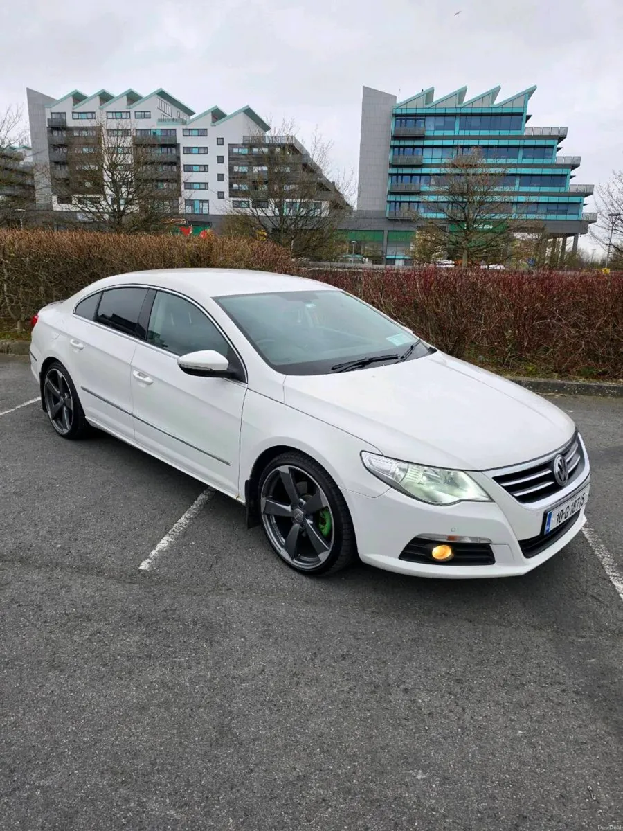 Volkswagen Passat CC - Image 1