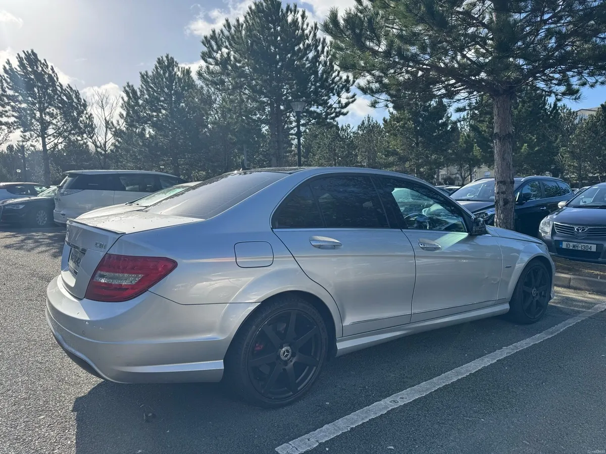 Mercedes c 220 automatic - Image 3