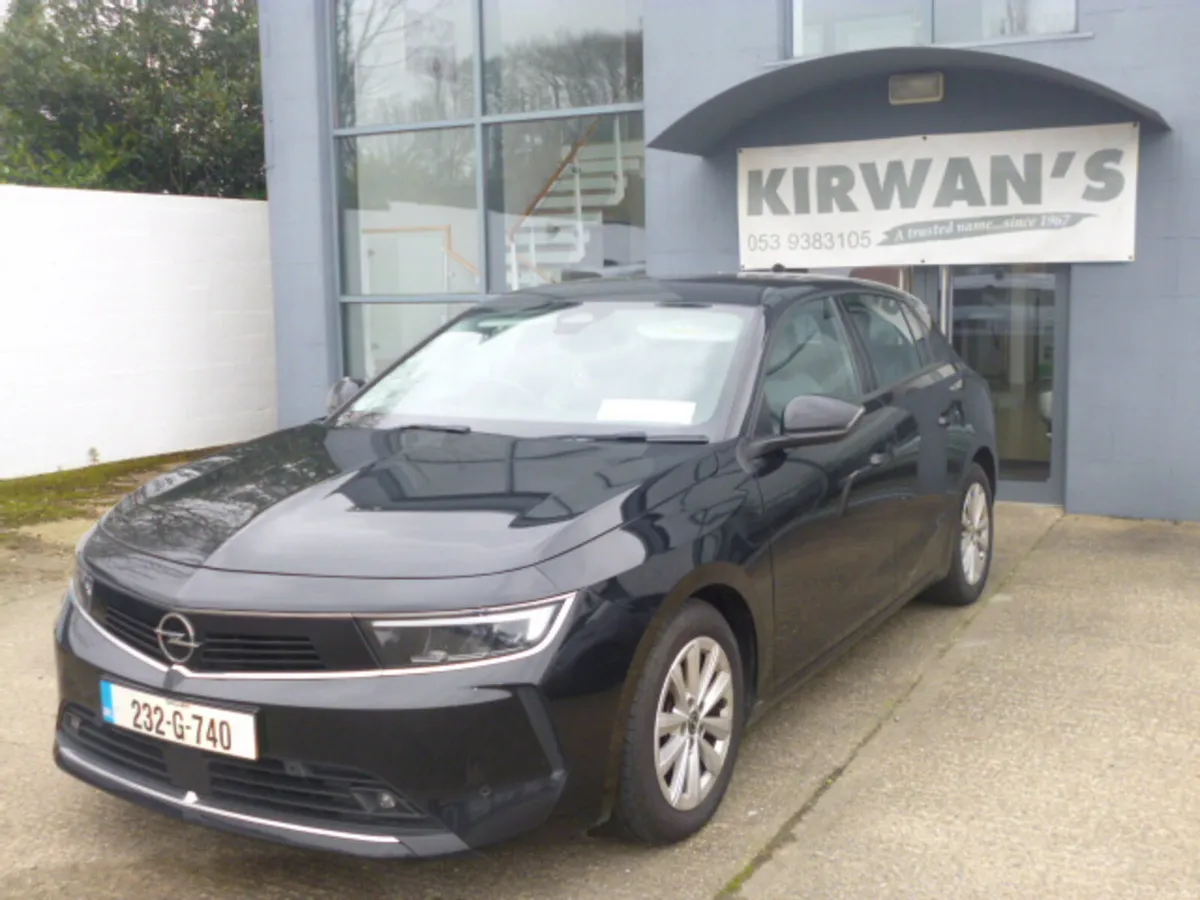 Opel Astra 1.2L Turbo 110PS SC 2023 - Image 3