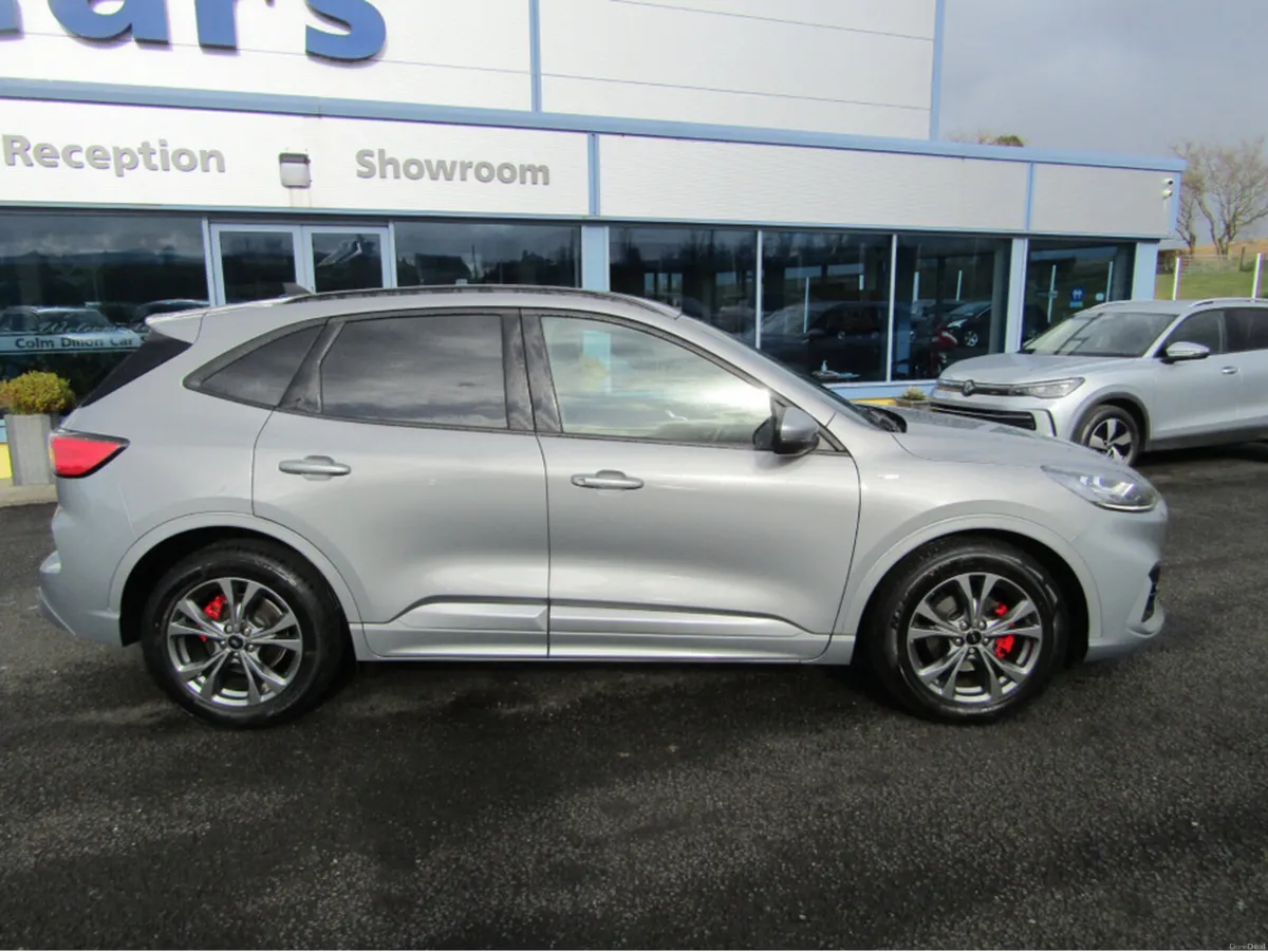 Ford Kuga 1.5 TDCI ST-LINE AUTOMATIC - Image 3