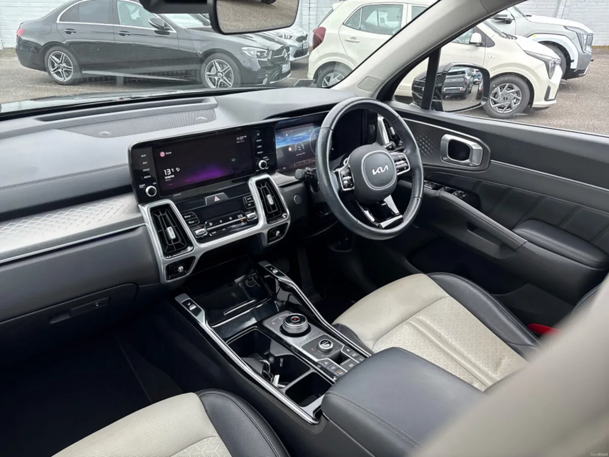 Kia Sorento PHEV K4 MY22 6 6DR AUTO - Image 4