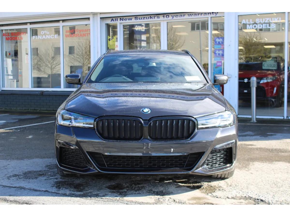 BMW 5-Series 530E M SPORT AUTO - Image 4