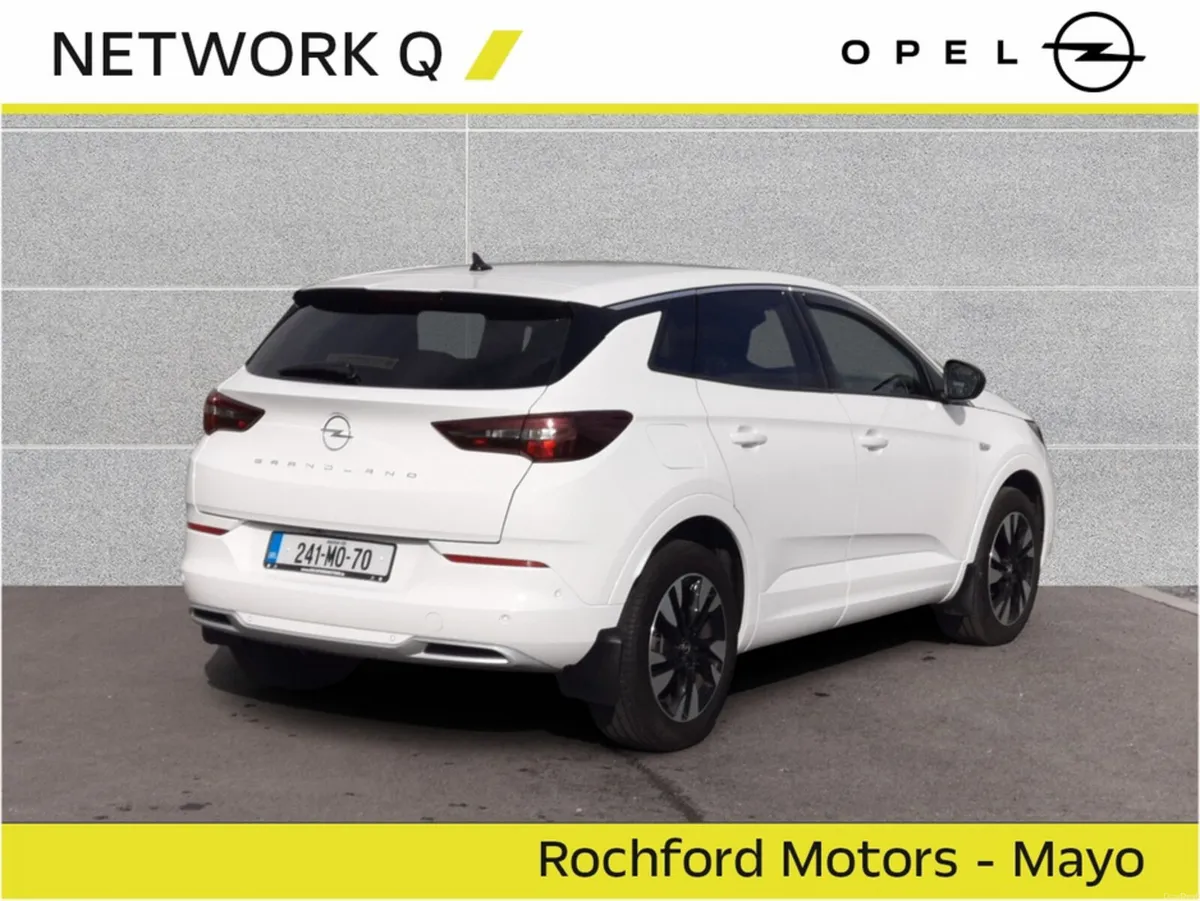 Opel Grandland ELEGANCE 1.2 130PS  Auto - Image 4