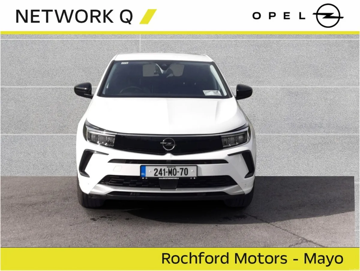 Opel Grandland ELEGANCE 1.2 130PS  Auto - Image 2