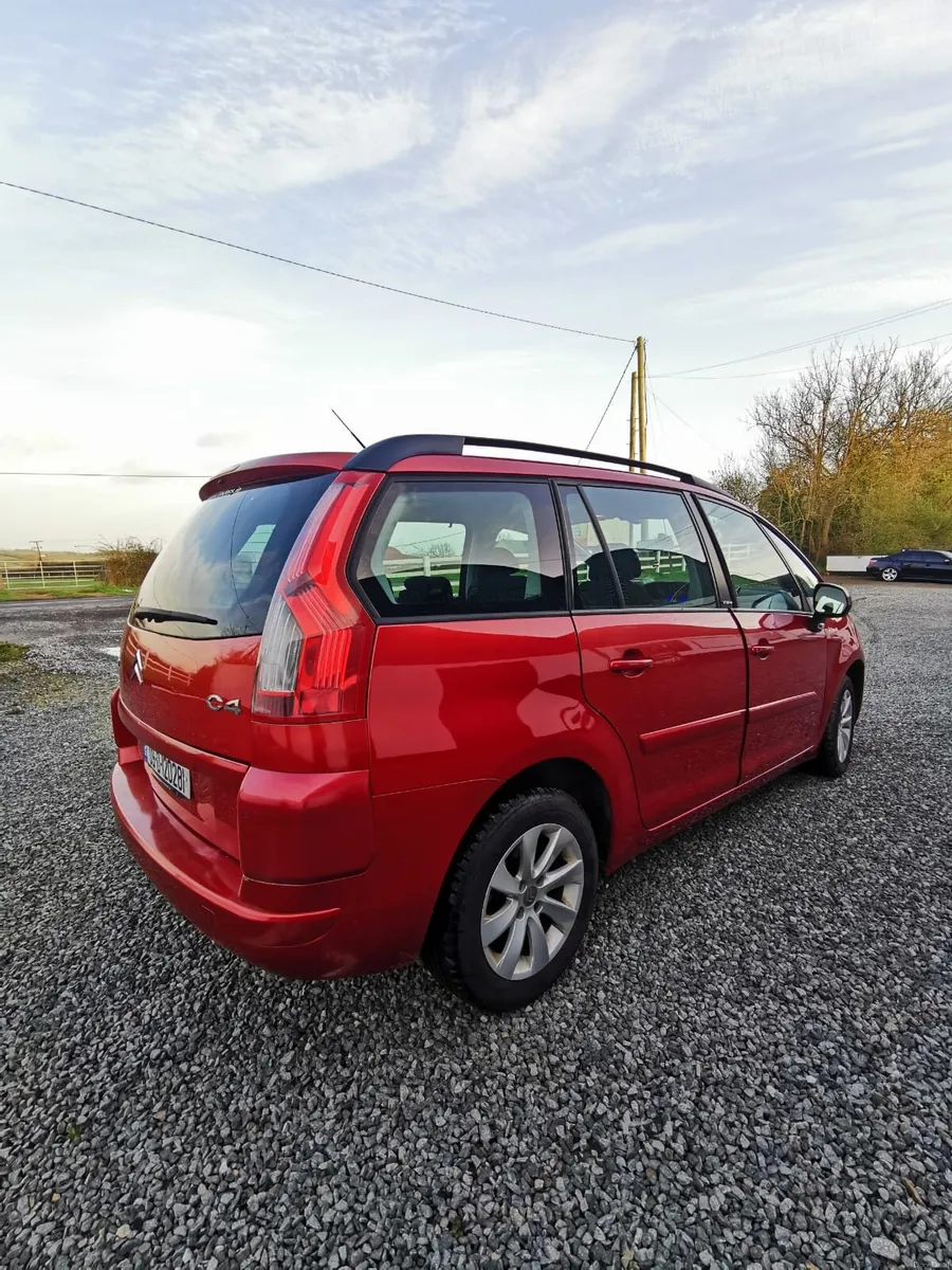 Citroen c4 Grand Picasso 7-seater Automatic - Image 5