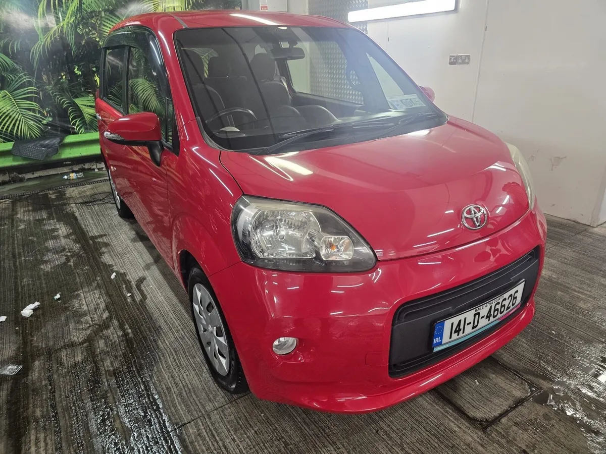 Automatic Toyota Porte 2014 - Image 3