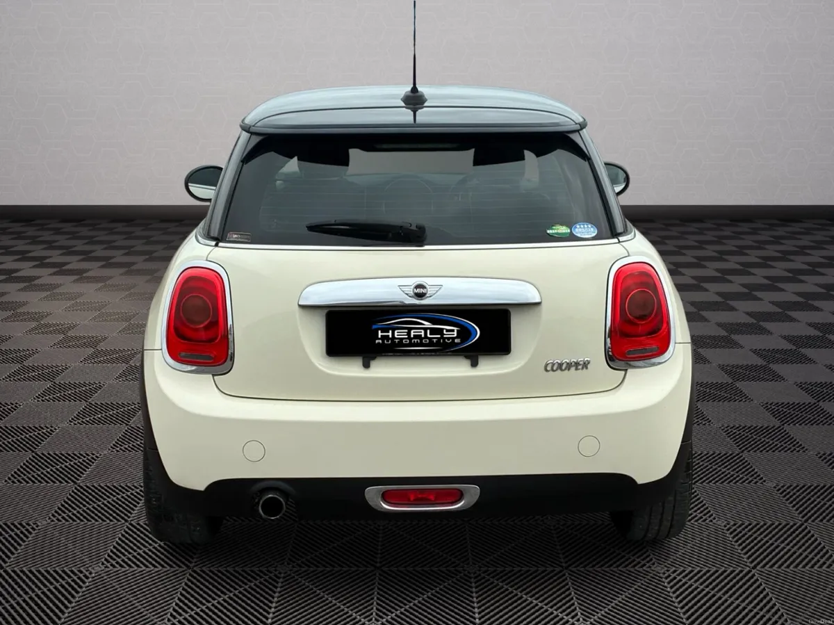 Mini Cooper *Automatic* - Image 5