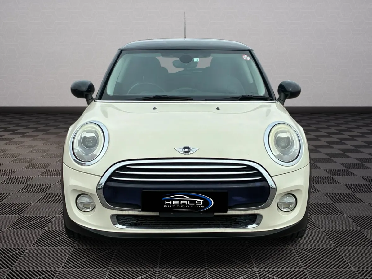 Mini Cooper *Automatic* - Image 4
