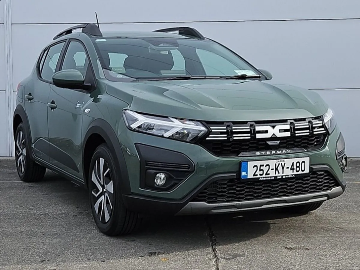 Dacia Sandero Stepway STEPWAY Expression 1.0 L TCe - Image 1