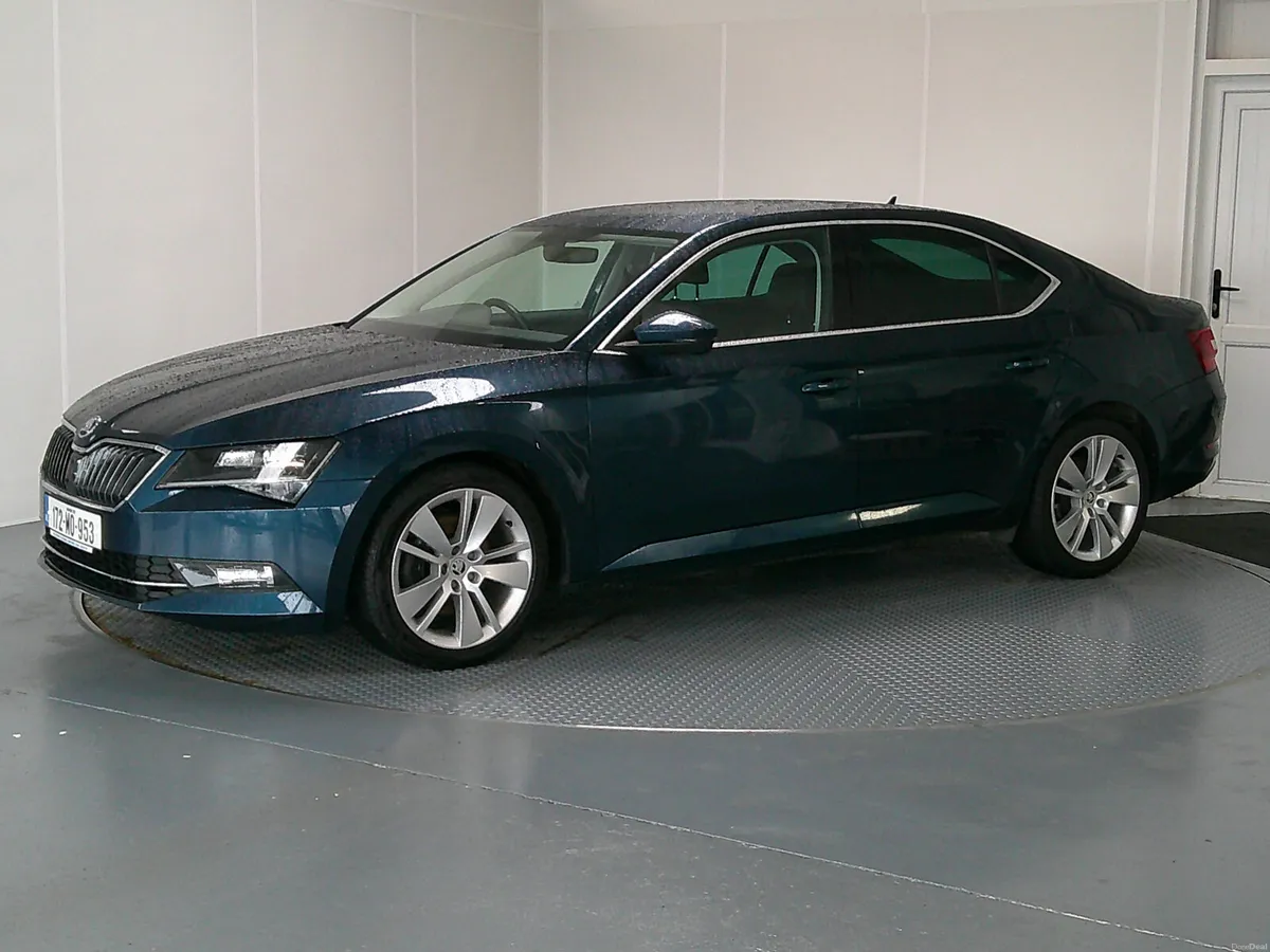 Skoda Superb 2017 - Image 3