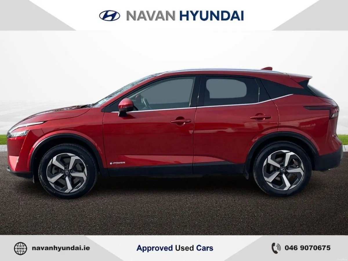 Nissan Qashqai ePOWER SV PREMIUM *EFFICIENT PERFOR - Image 4