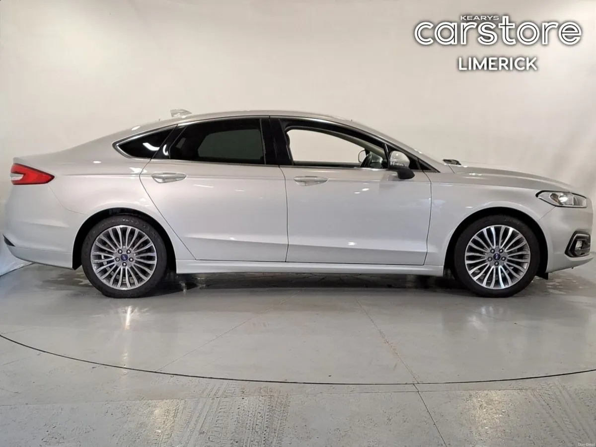 Ford Mondeo 2.0 TiVCT HYBRID 187PS Titanium Auto - Image 2
