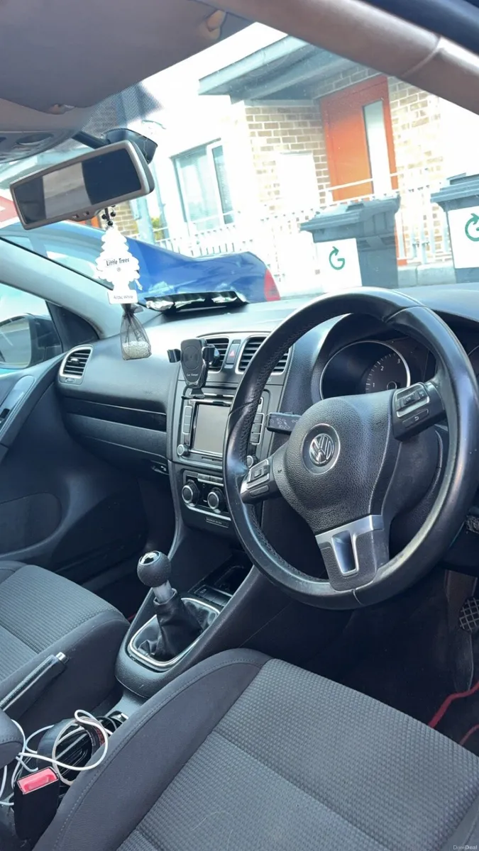 Volkswagen Golf 2012 - Image 4