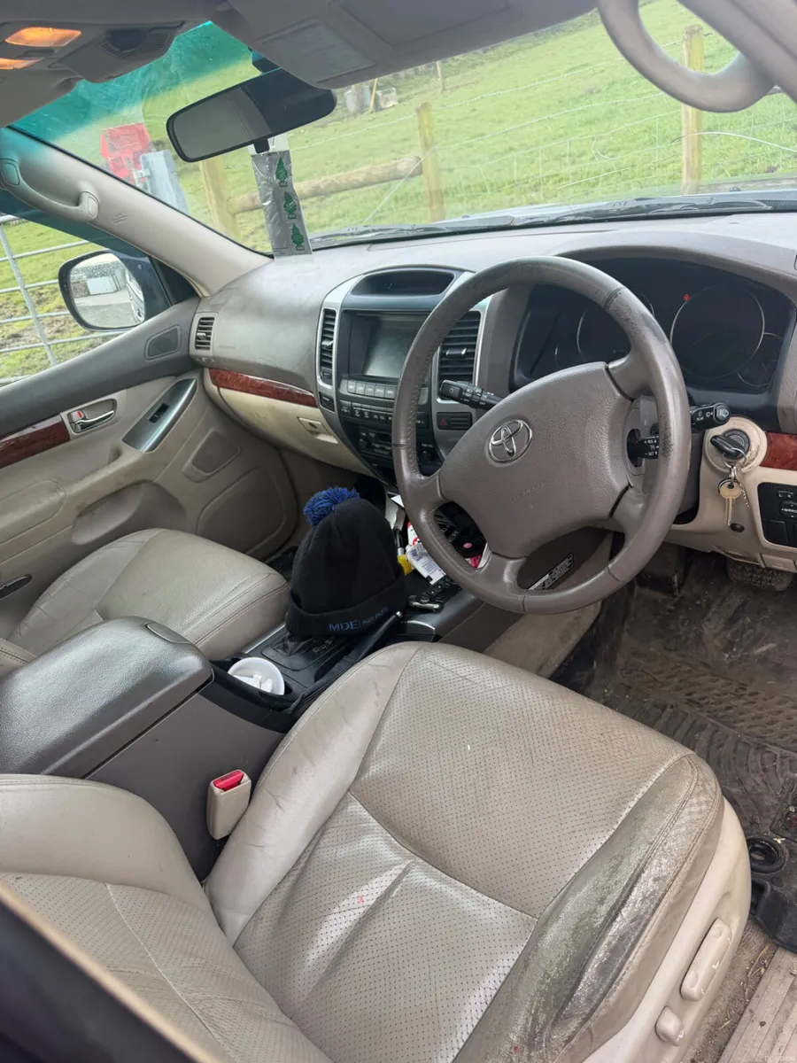 Toyota Land Cruiser - Image 3