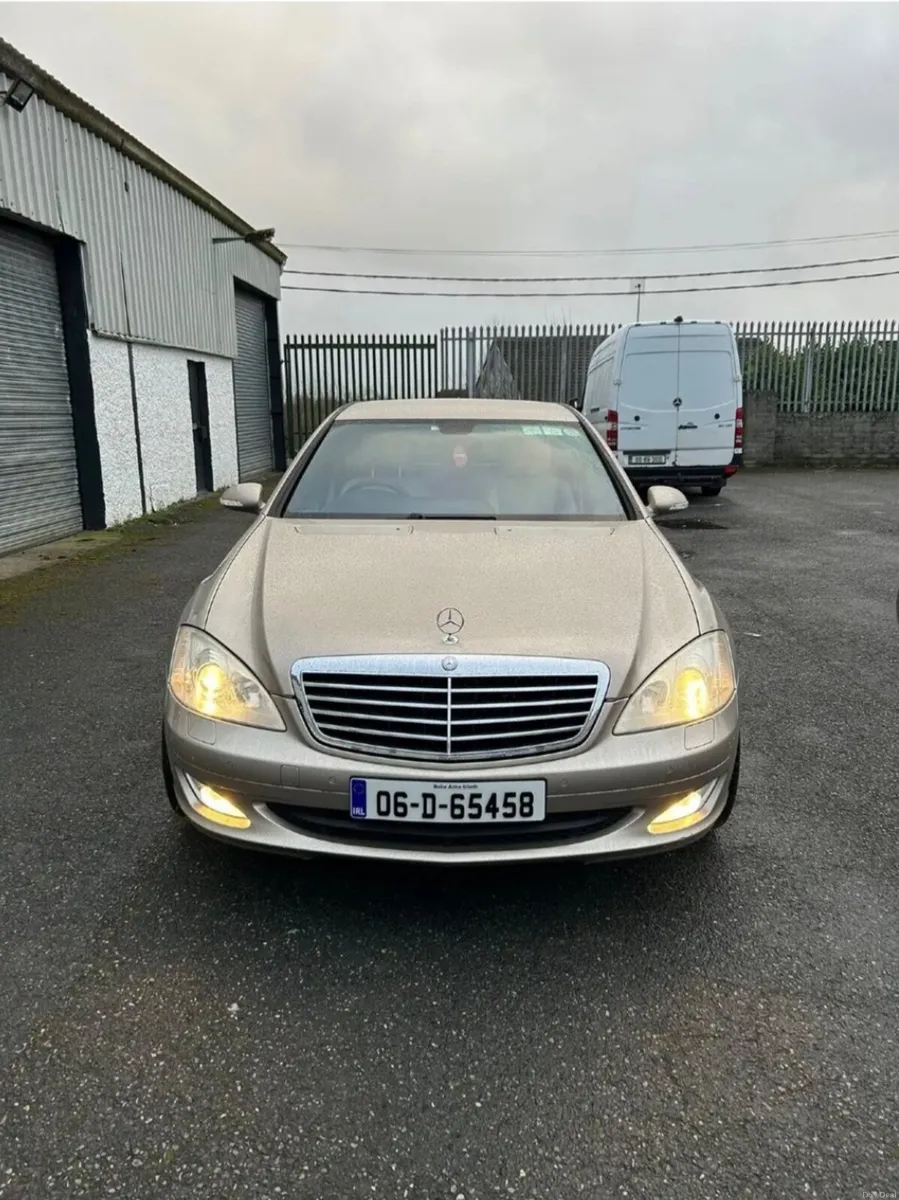 Mercedes-Benz S-Class 2006 - Image 1